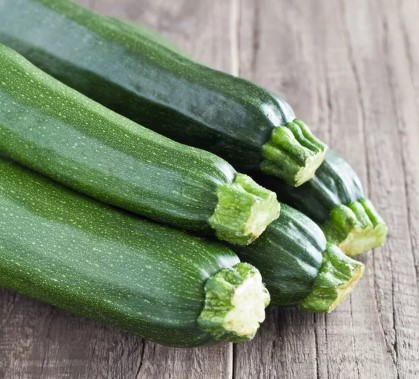 Courgette groen - courgette vert Courgette groen - courgette vert
