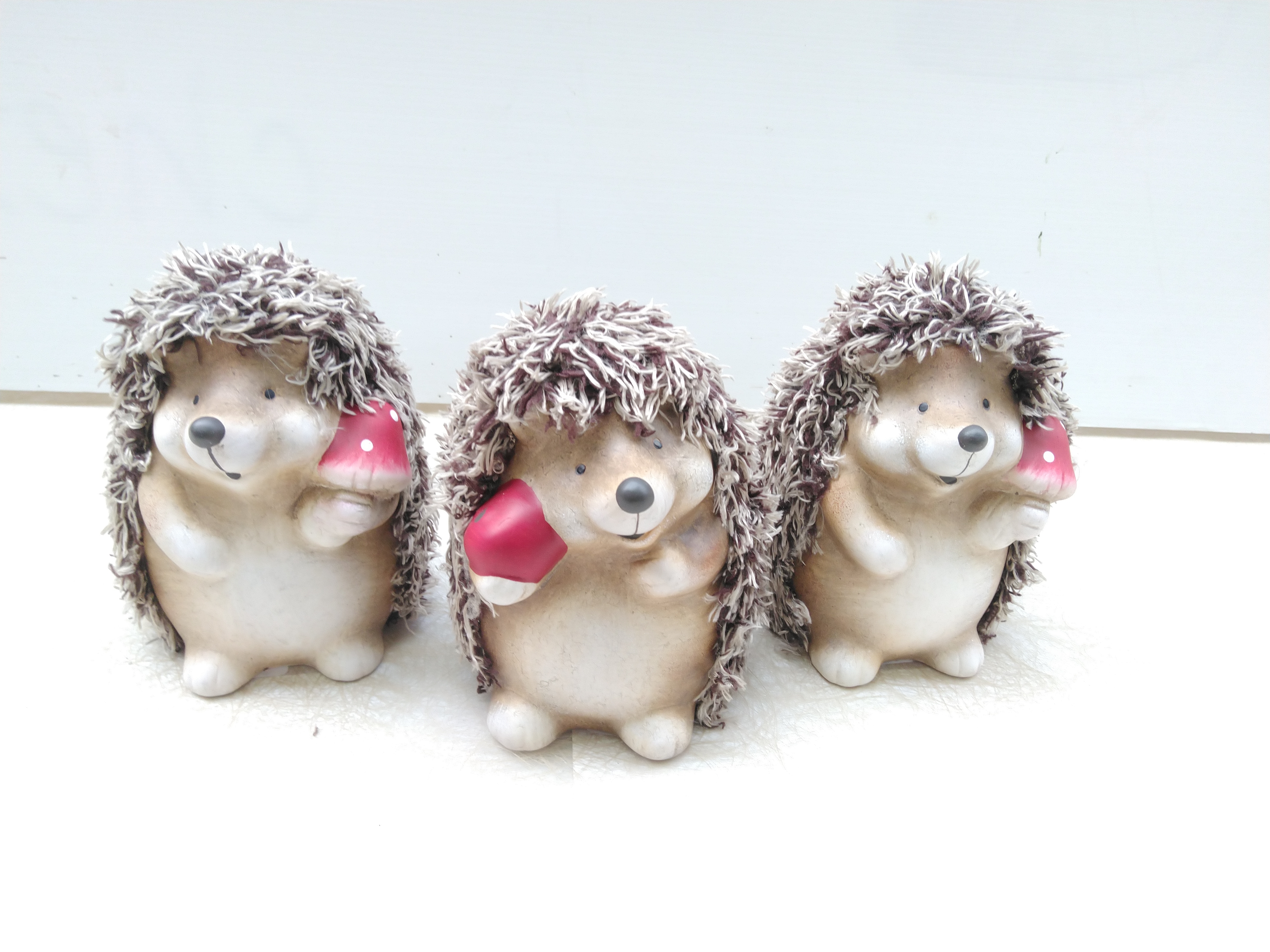 HEDGEHOG WOLLY MUSHROOM ASS 11X10X14CM