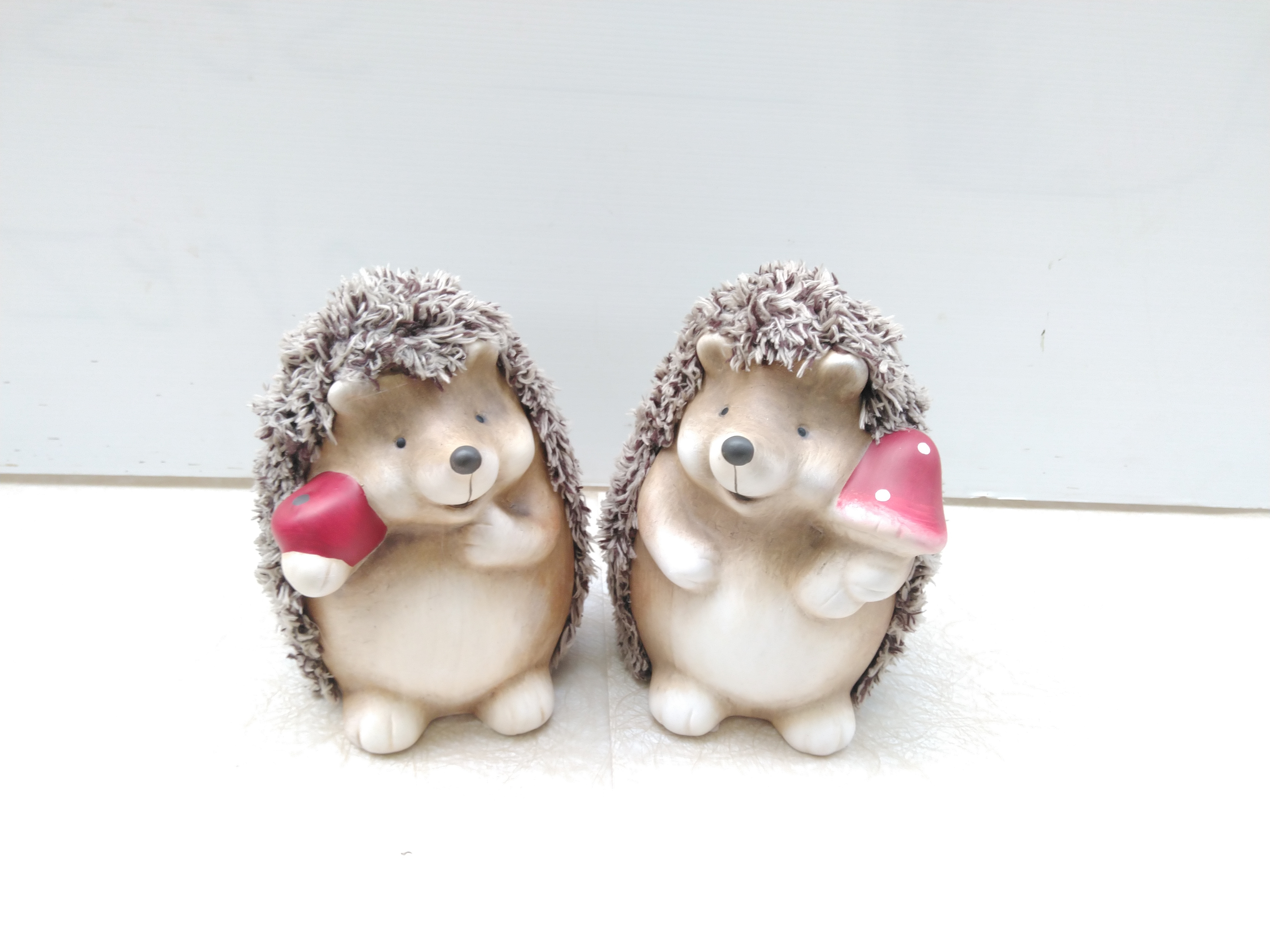 HEDGEHOG WOLLY MUSHROOM ASS 14X13X19CM