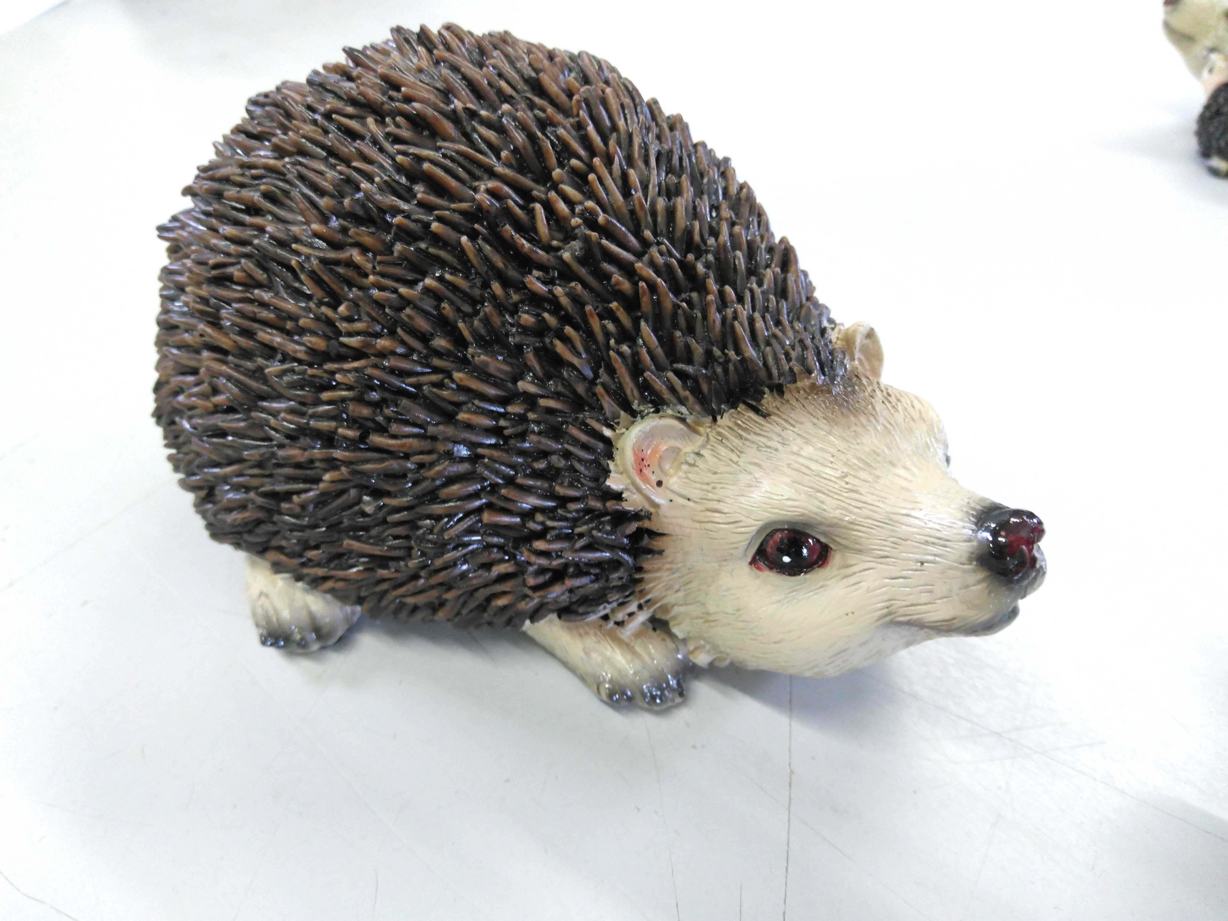 HEDGEHOG POLY BIG  ASS PER 1 15X10X9CM