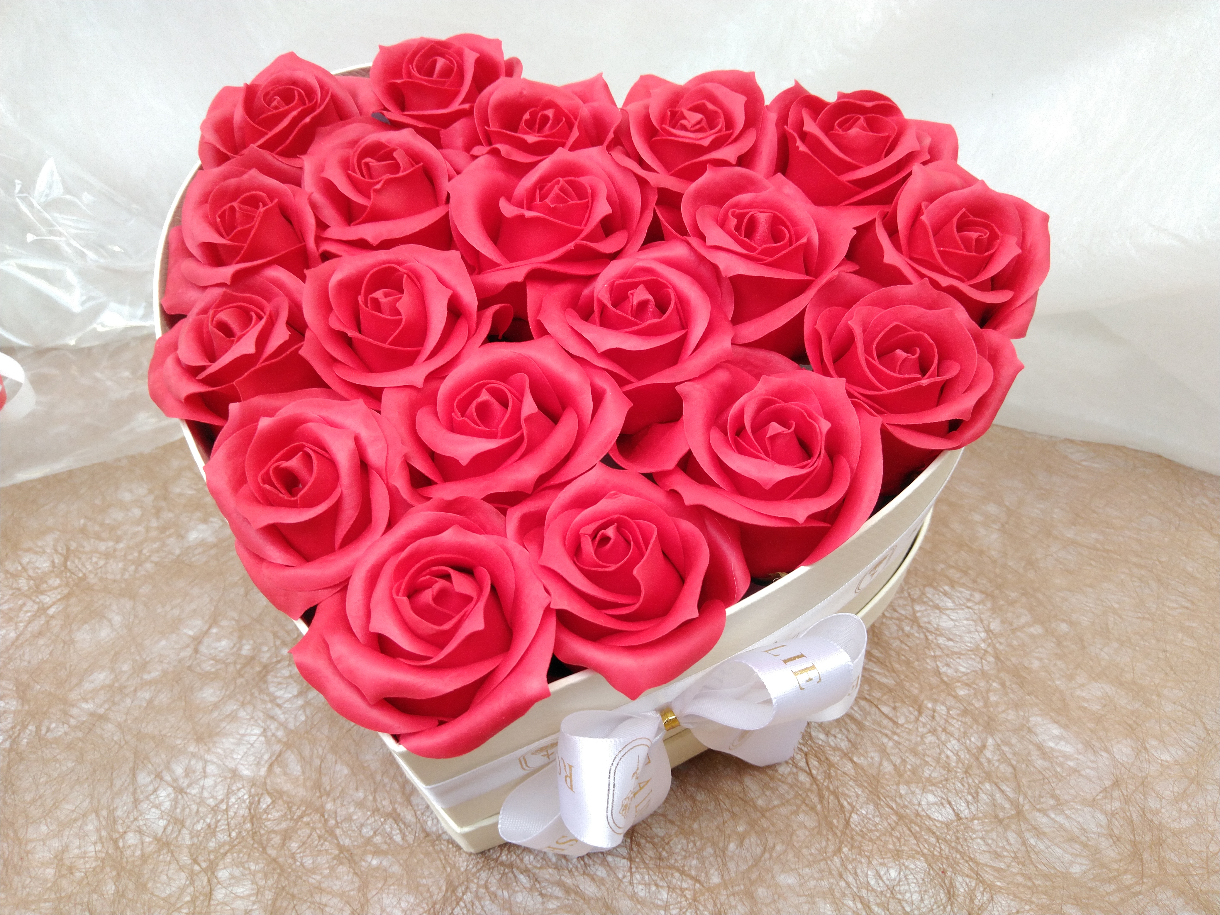 DOOS HART+ROZEN 25X22X12CM