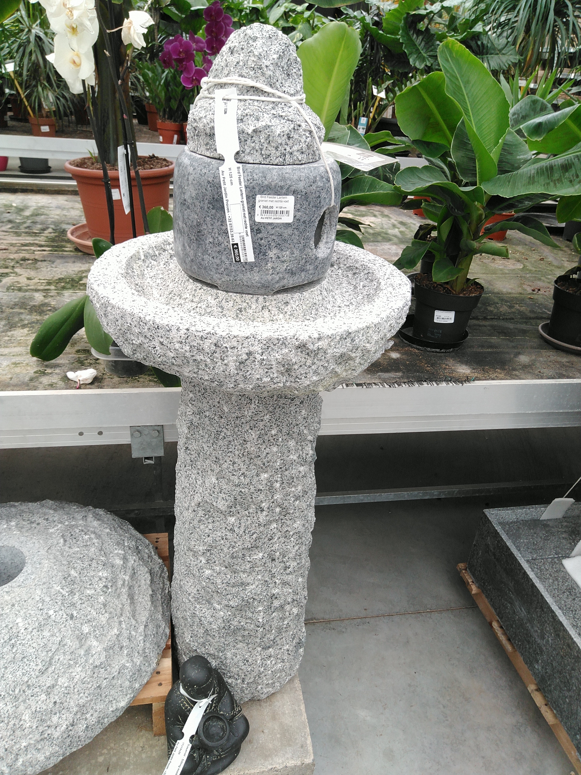 Bird Feeder Lantern graniet met rechte voet