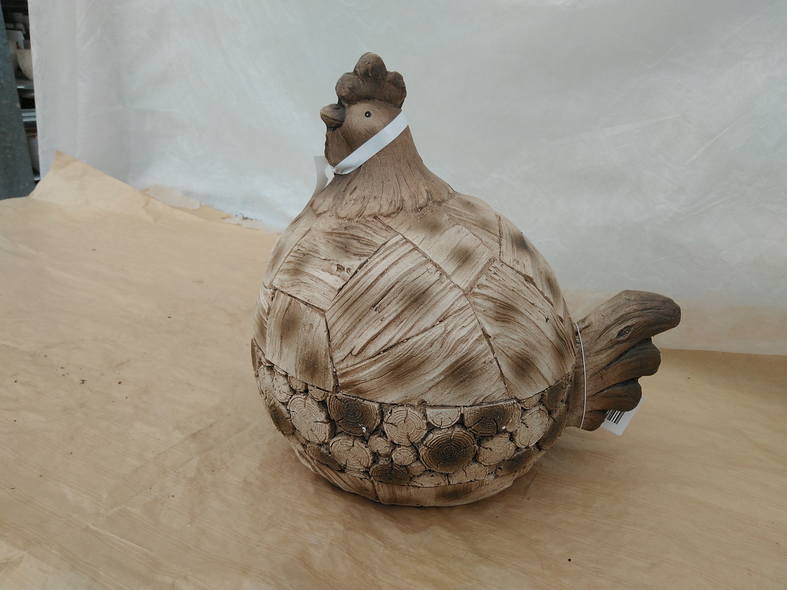 Kip - Poule  Polyresin 